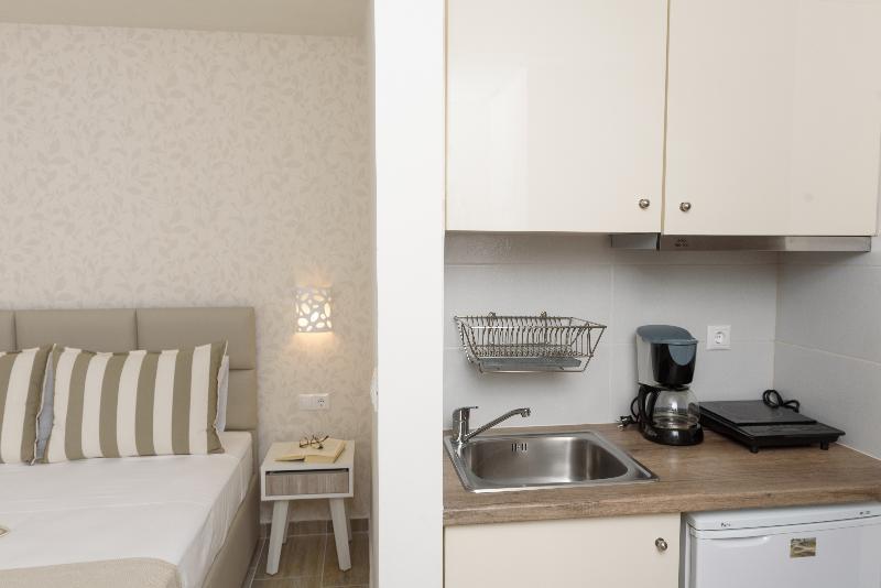 Ammos Seaside Luxury Hotel