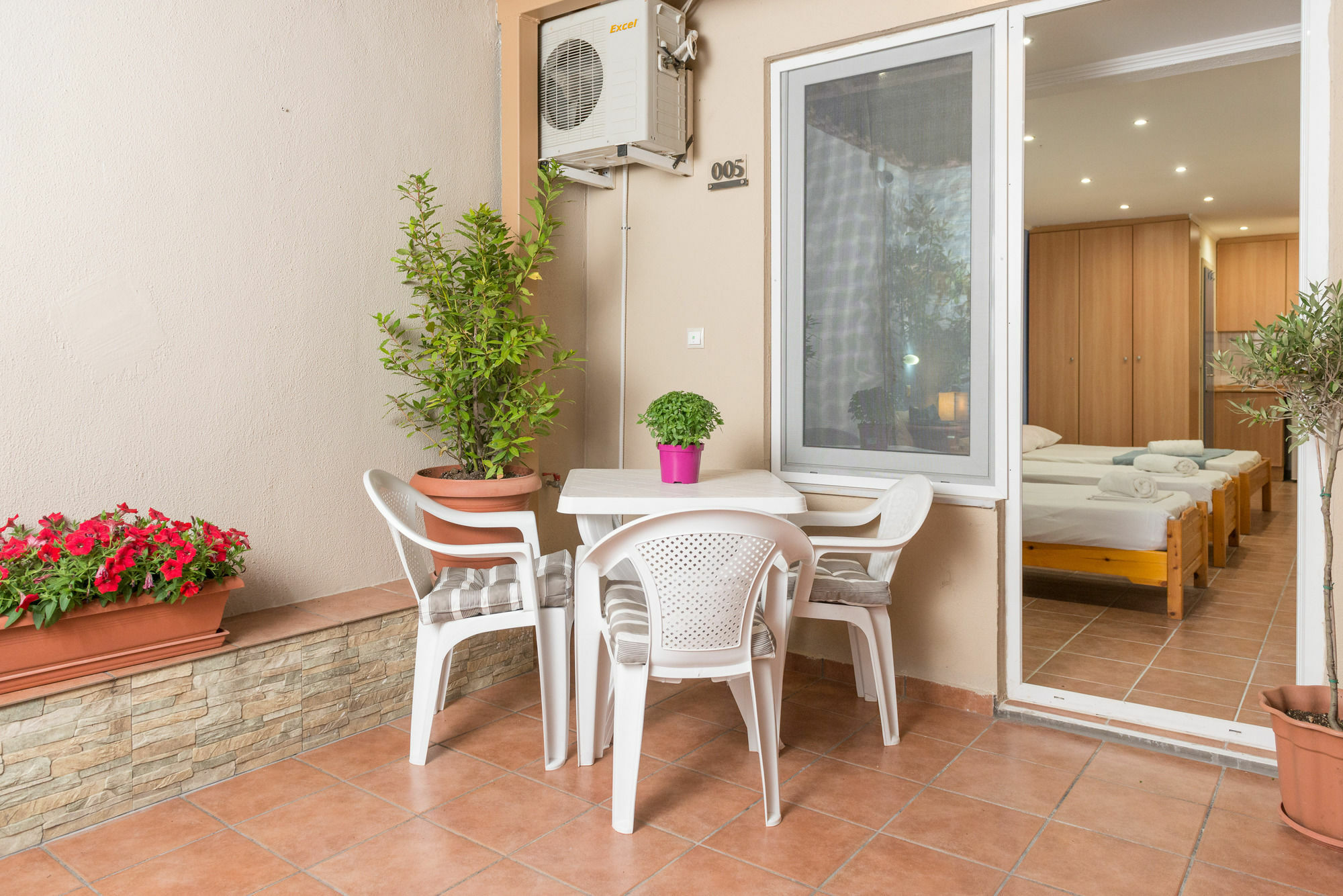 Ammos Seaside Luxury