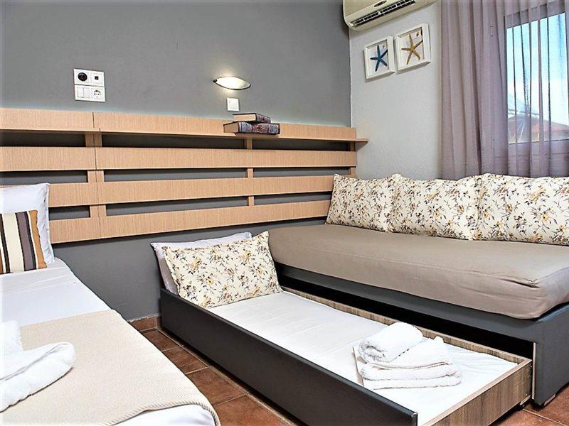 Ammos Seaside Luxury